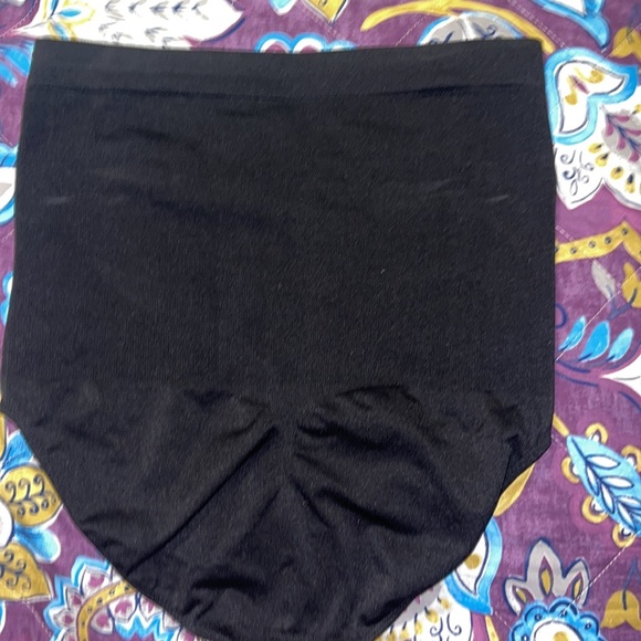 Shapewear - Picture 5 of 6